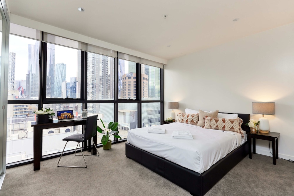 Premium Penthouse Apartment - Photo 1