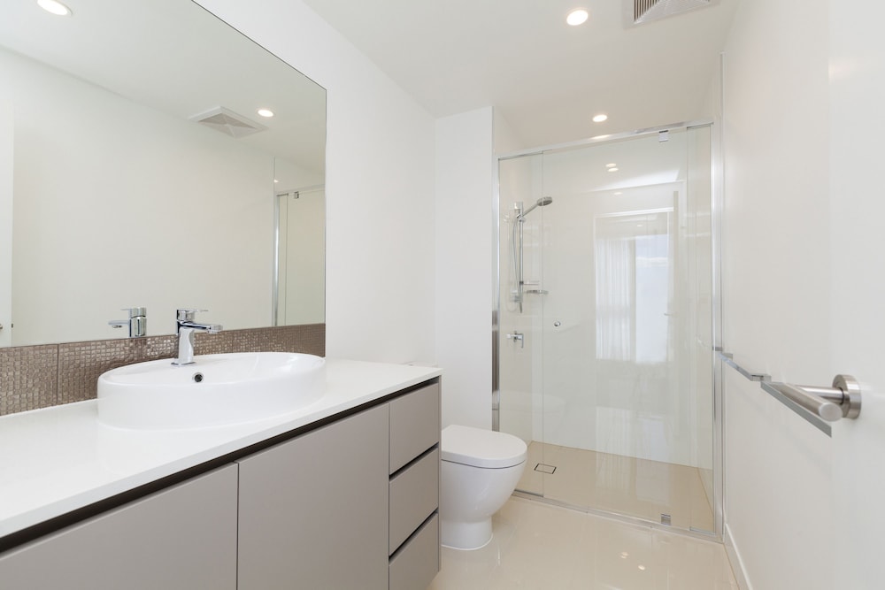 1 Bedroom Ocean View Apartment photo 2