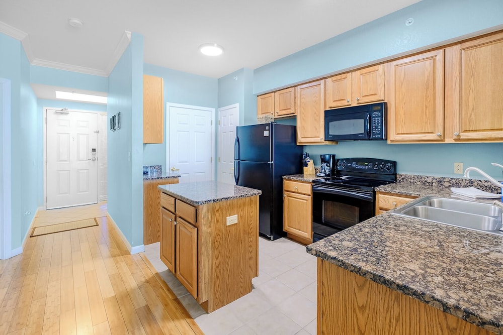 Condo, Multiple Beds, Balcony, Beach View (Legacy I 903) photo 3