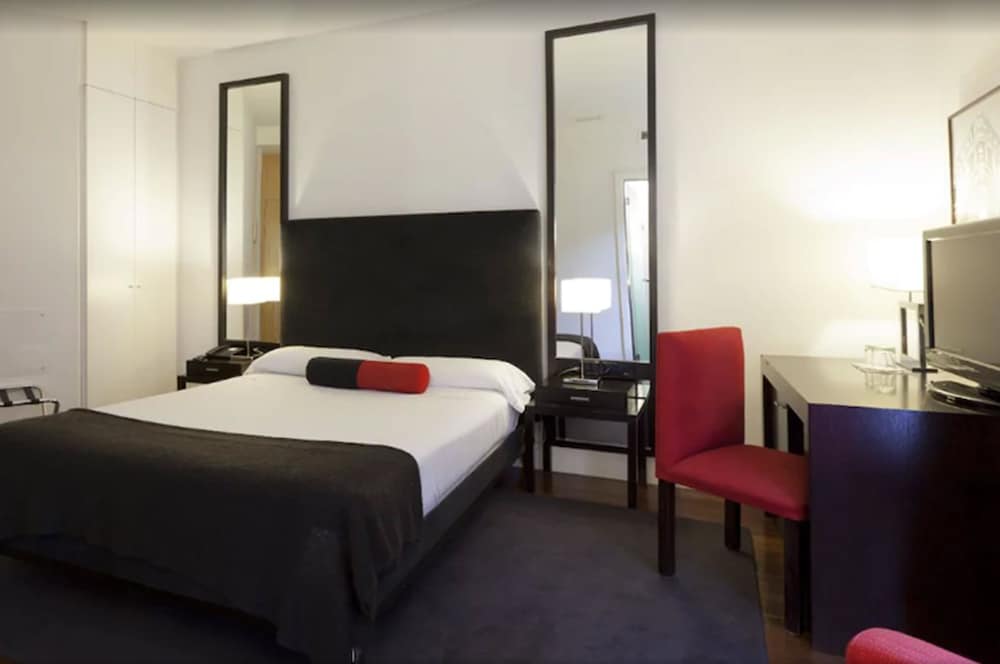 Standard Room - Photo 13