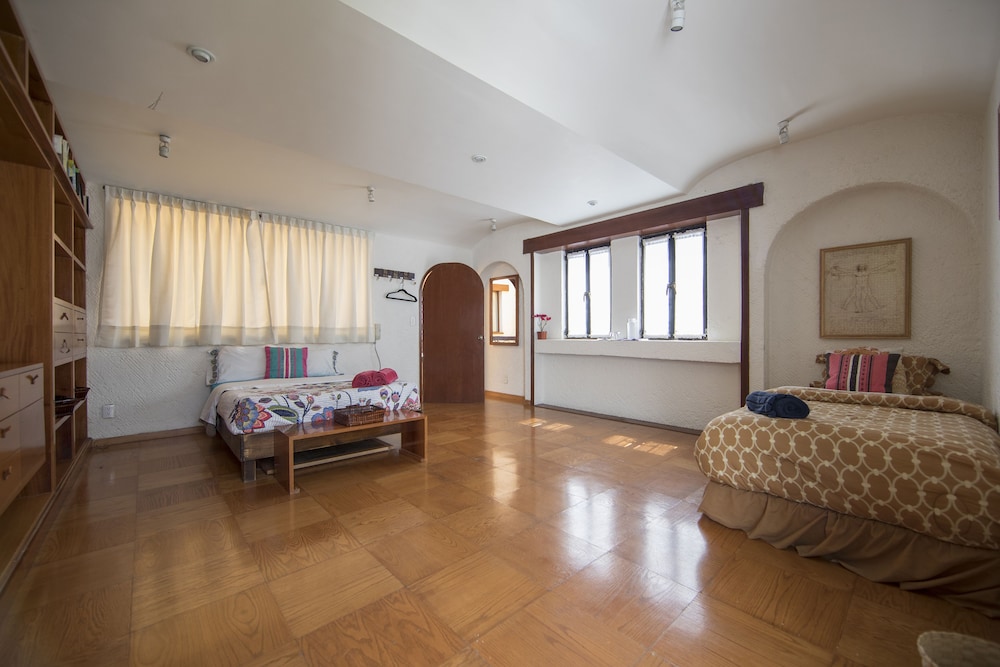 Triple Room (Shared bathroom) photo 1
