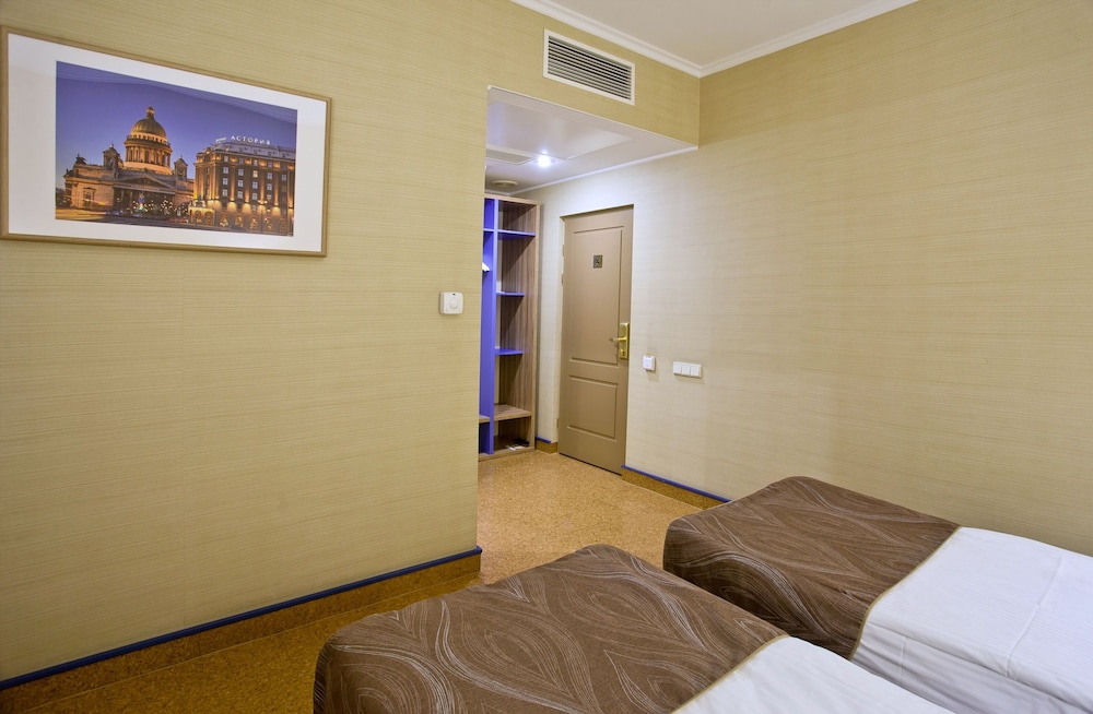 Standard Double Room photo 2