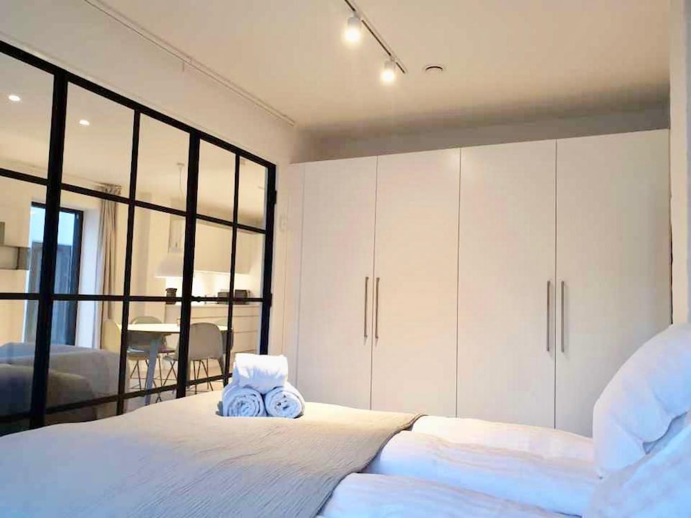 Apartment photo 1