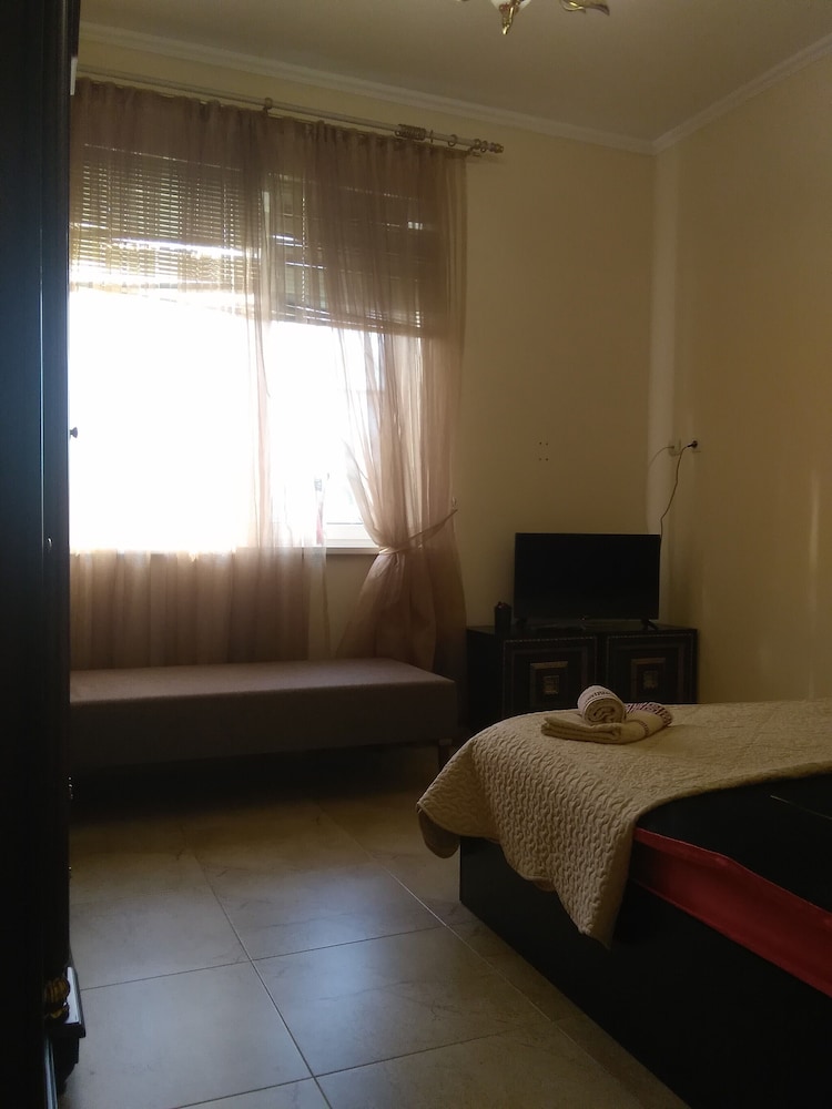Double or Twin Room, Shared Bathroom photo 3