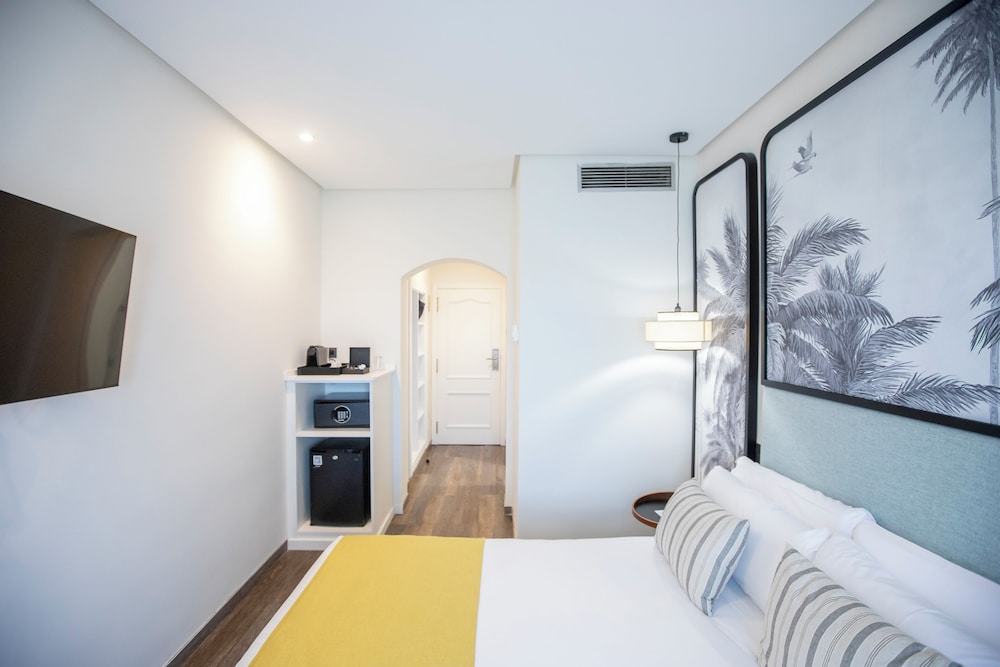Double or Twin Room, River View photo 2