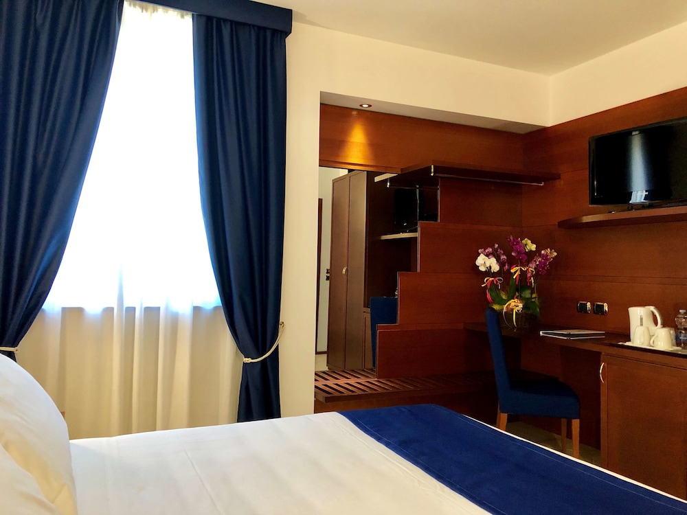 Superior Room, 2 Twin Beds, Non Smoking, Sea View - Photo 13