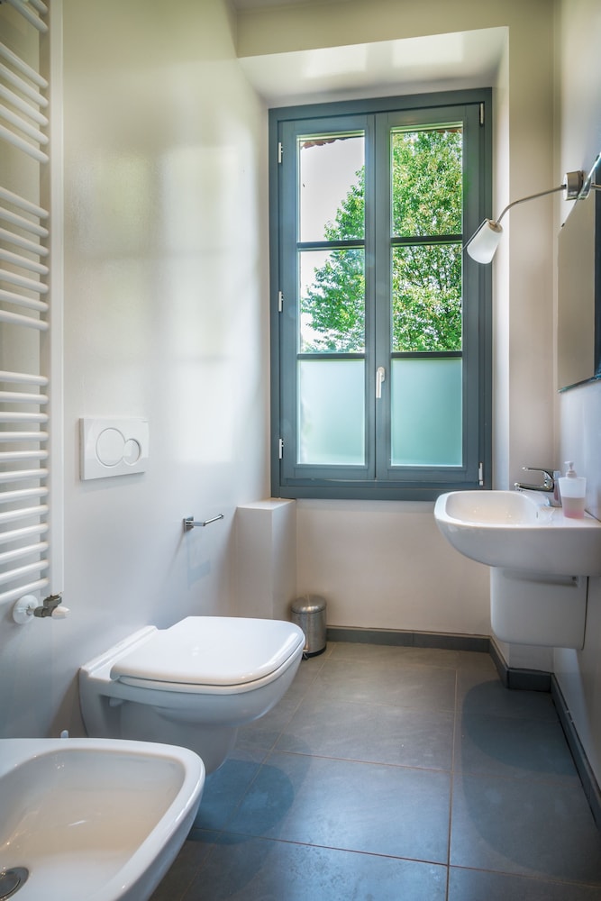 Triple Room, Shared Bathroom photo 3