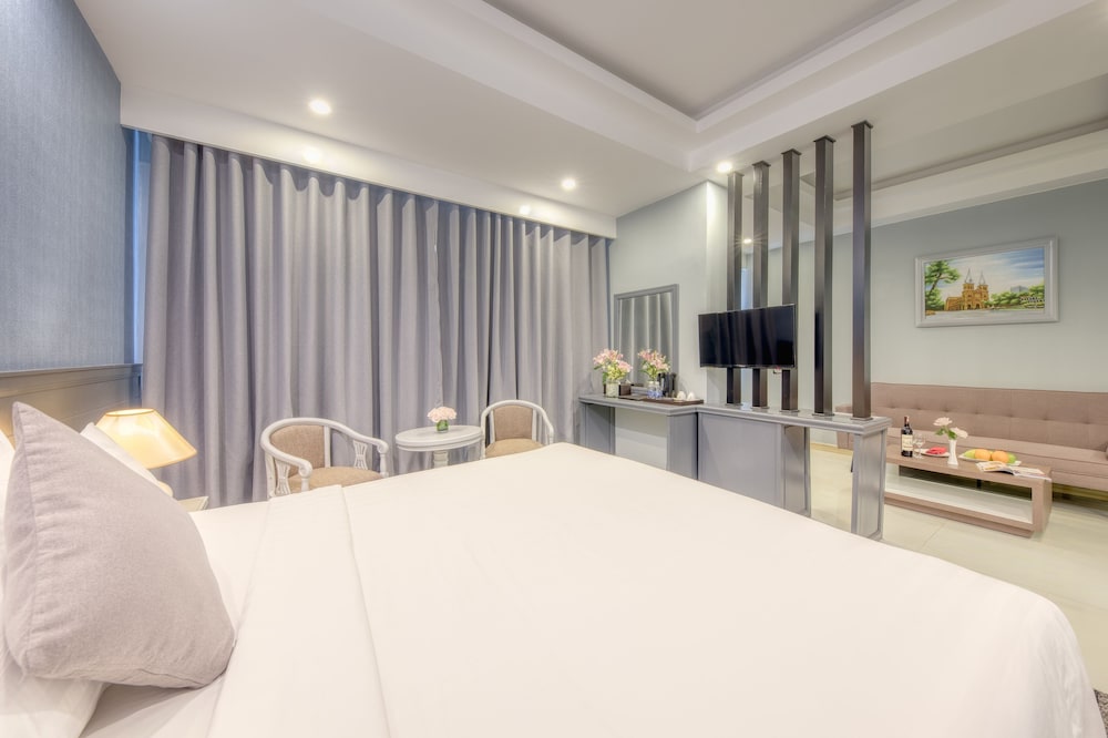 Junior Double Room, 1 Queen Bed