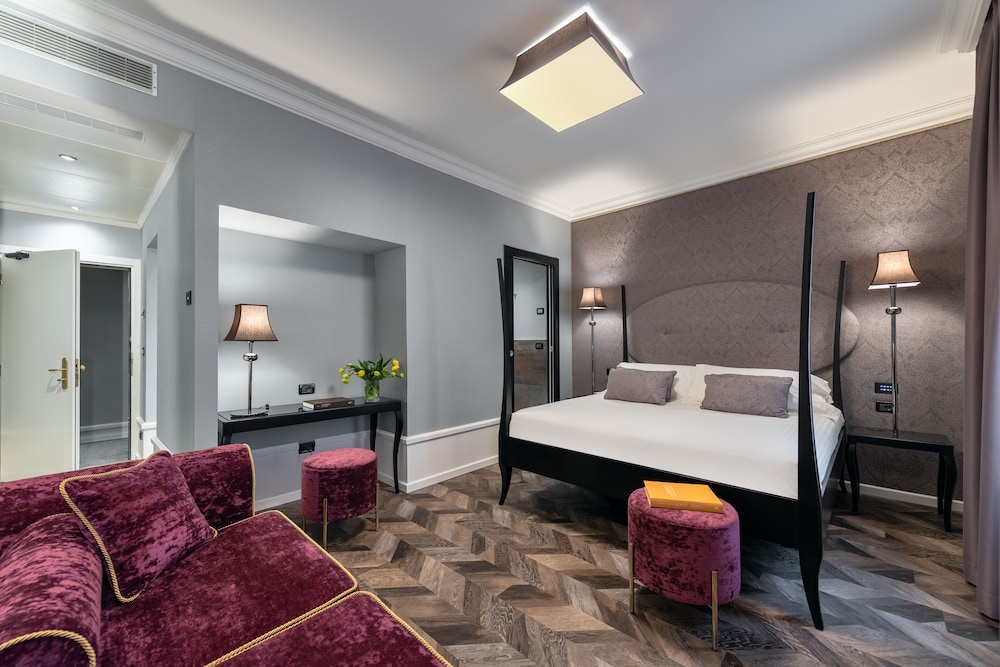 Deluxe Double Room - Photo 1