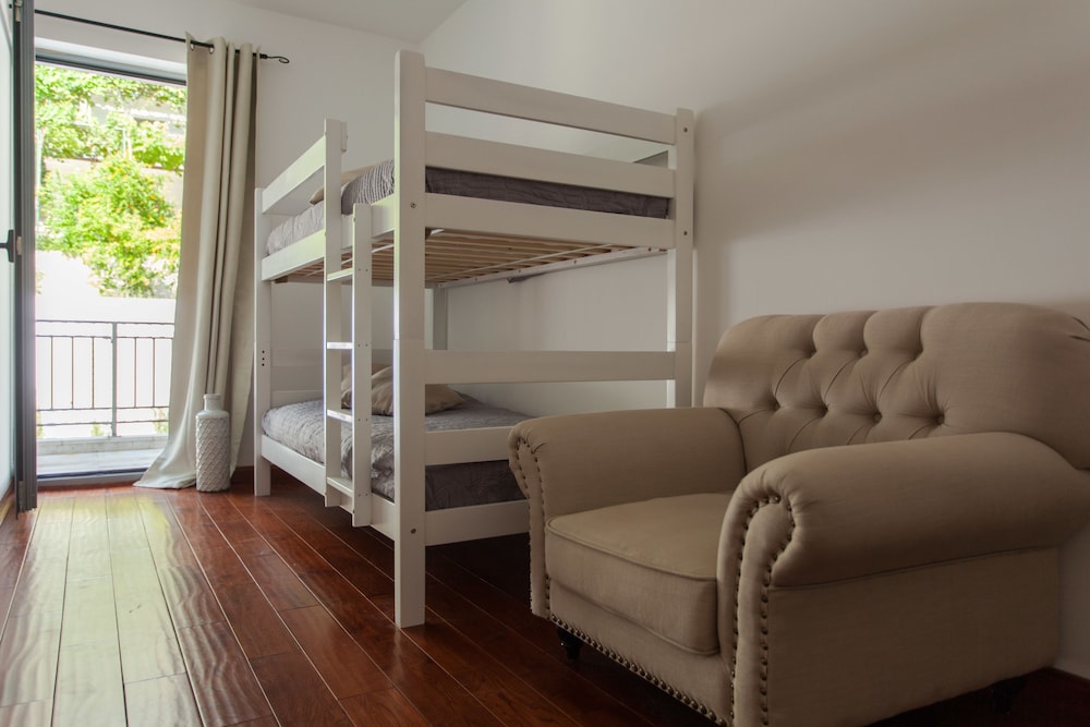Family Apartment, Sea View (Odetta)