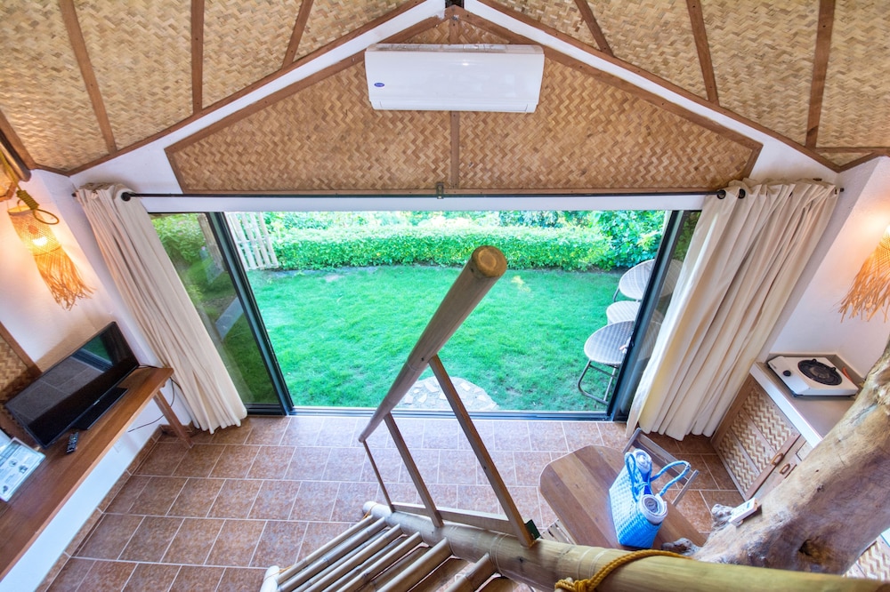 Tree Bungalow photo 2