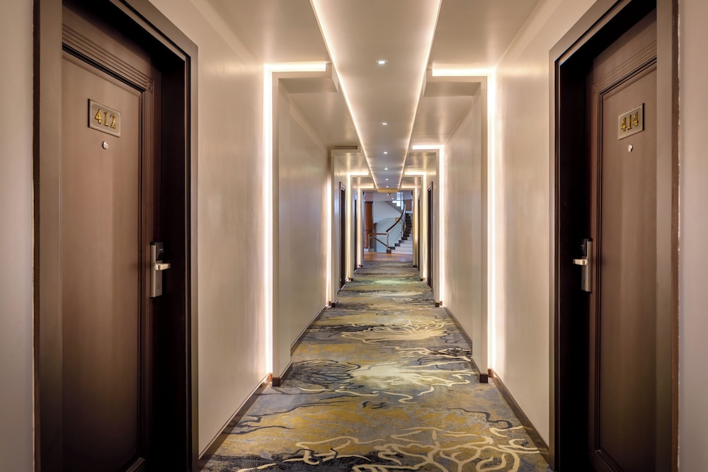 Executive Room, 1 Bedroom, Pool View