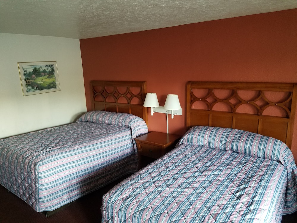 Standard Room, 2 Double Beds, Non Smoking photo 1