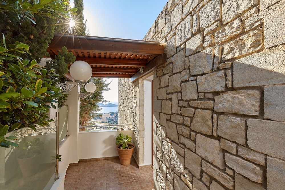 Villa, 3 Bedrooms, Private Pool, Sea Facing (Kalypso) photo 2