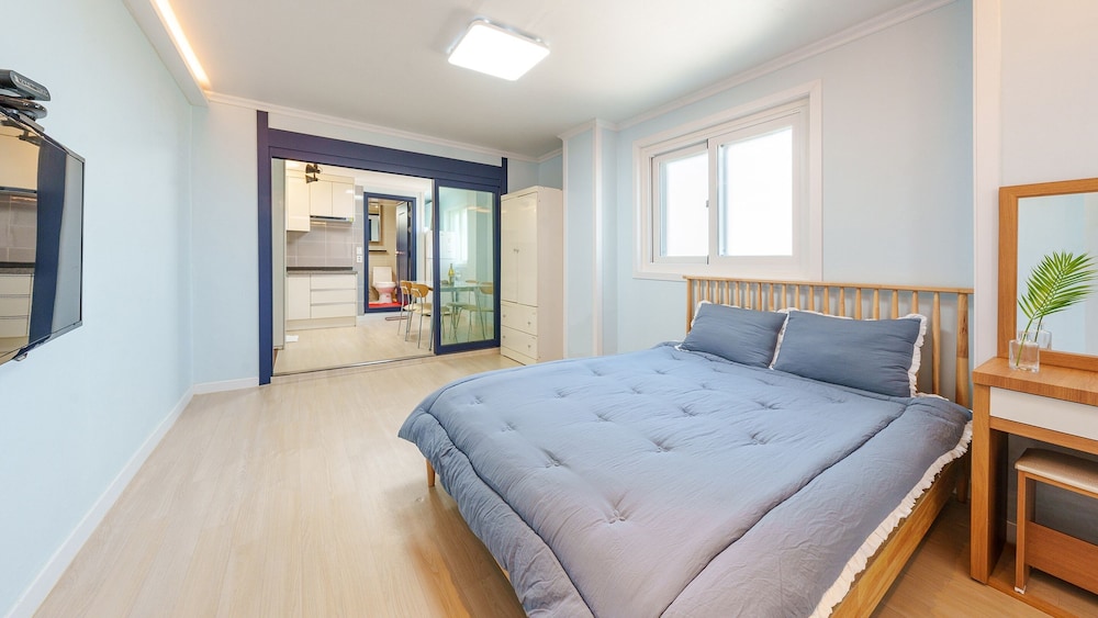 Basic Room, 1 Bedroom (Room 302) - Photo 2
