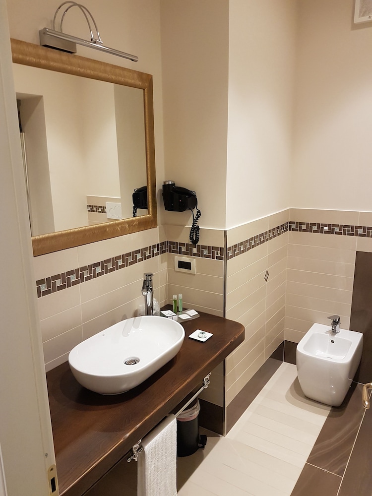 Comfort Double Room, Partial Lake View, Lakeside photo 2