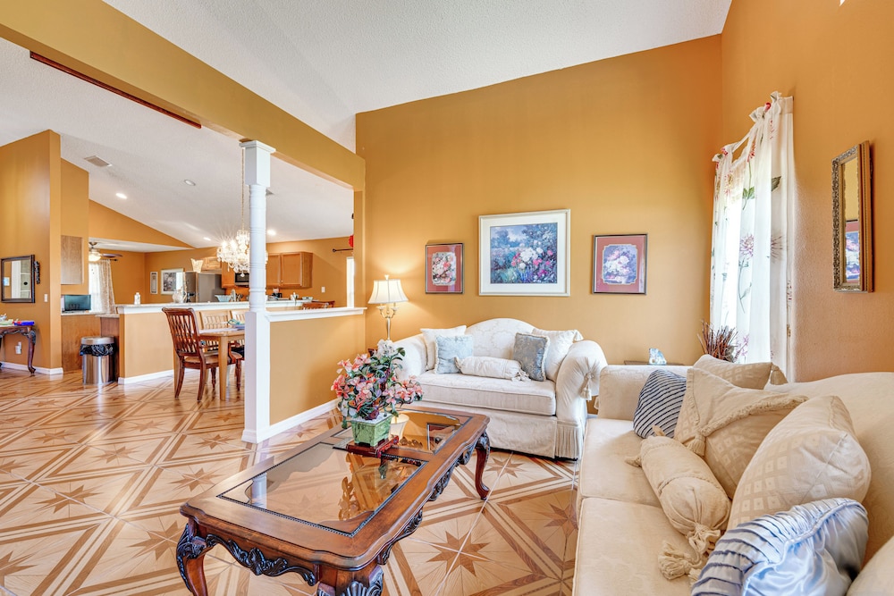 House (4 Bedrooms) photo 1
