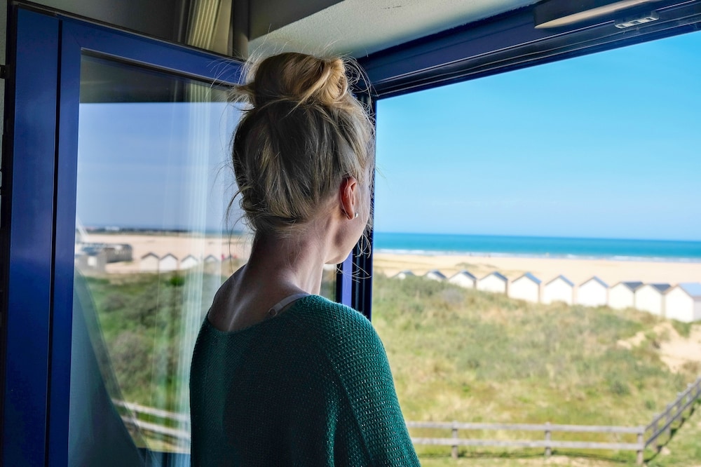 Superior Double Room, Pool Access, Sea View
