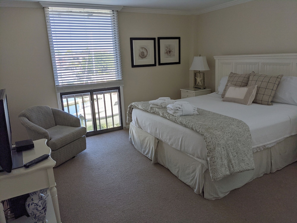 Villa, Multiple Beds, Kitchen (1037 Caravel Court)