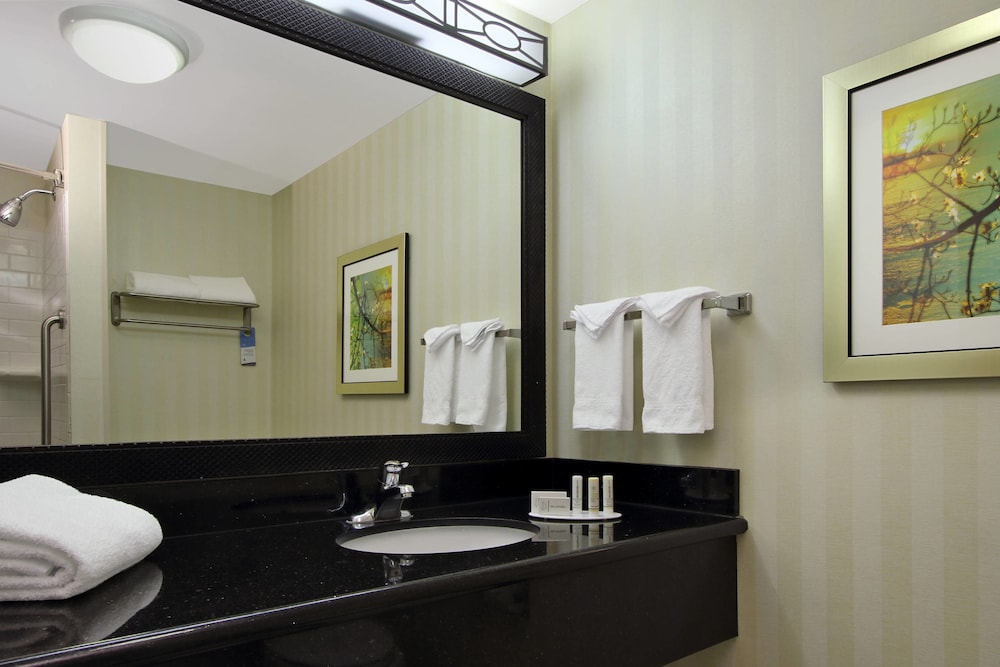 Executive Suite, 1 King Bed with Sofa bed - Photo 5