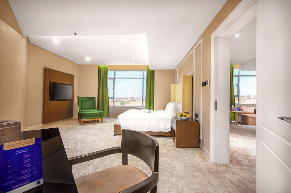 Deluxe Suite