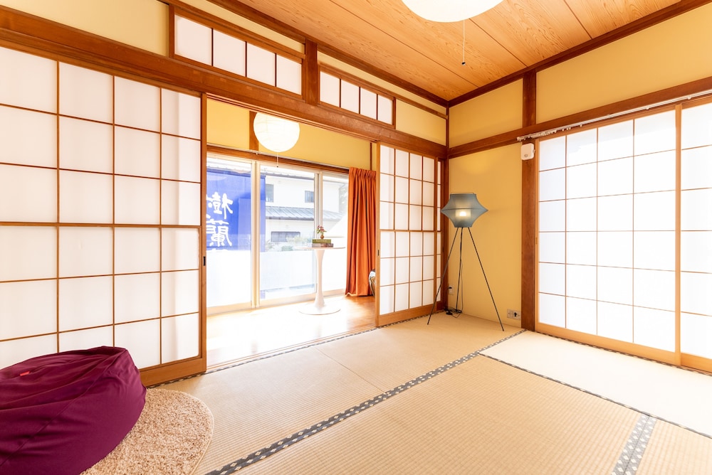 Traditional House - Photo 29