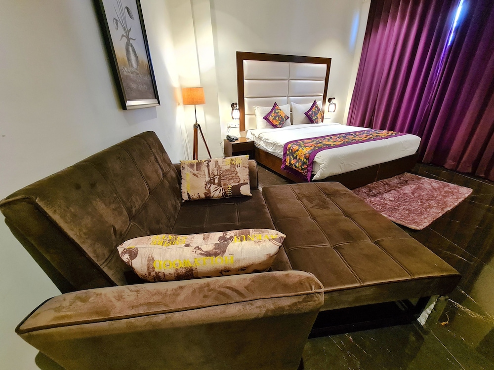 Executive Room photo 2