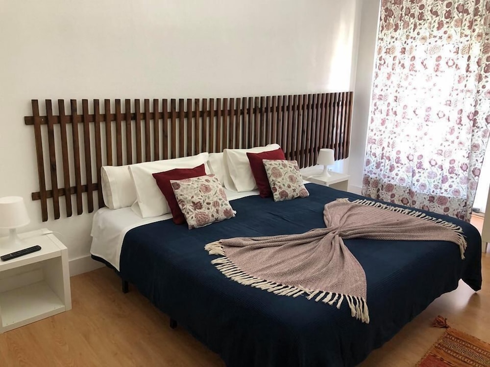 Double or Twin Room - Photo 2