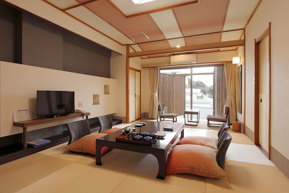 Japanese 10 Tatami-mats with Private Open-air Bath, 4F Balcony, Half Board, Non-Smoking photo 2