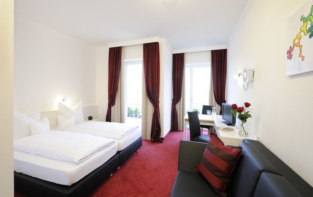 Standard Double Room, 1 King Bed