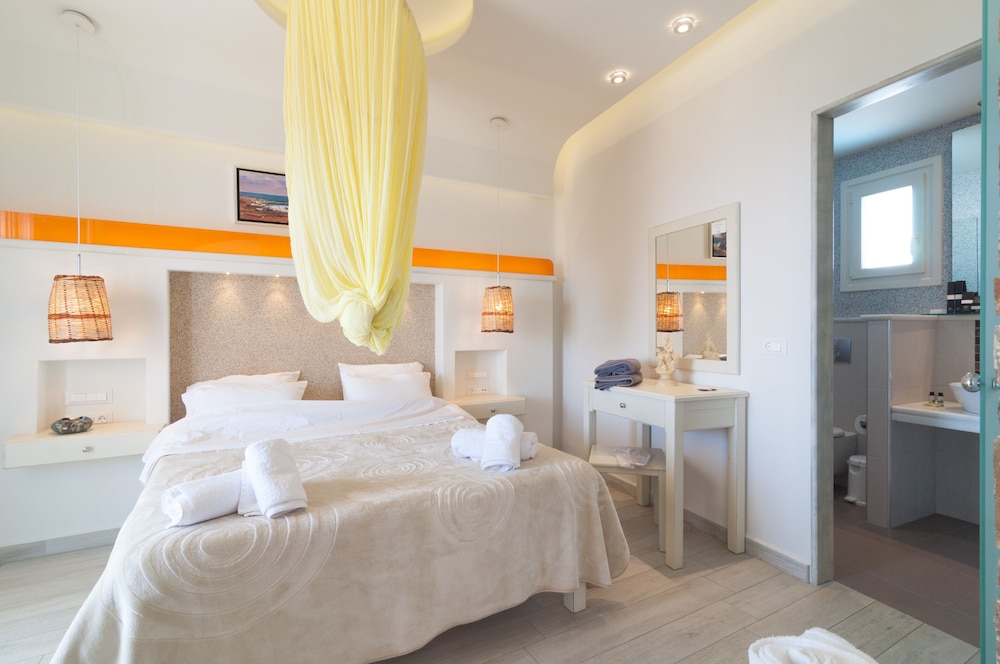Suite, Sea View