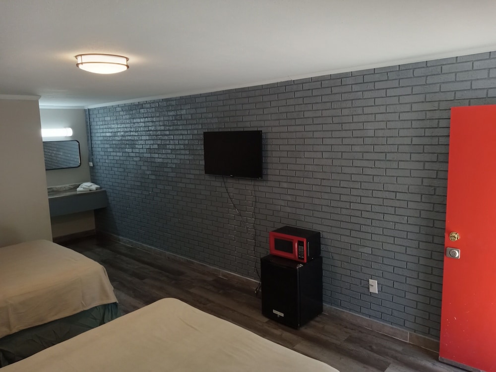 Economy Double Or Twin Room photo 1