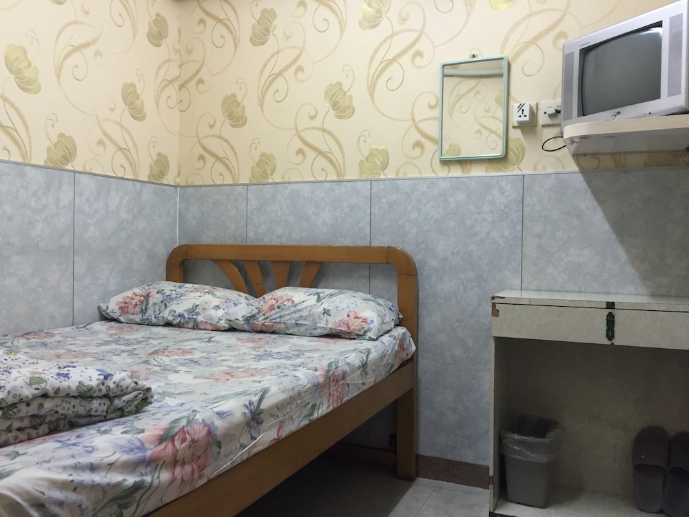 Double bed with Private Bathroom photo 3