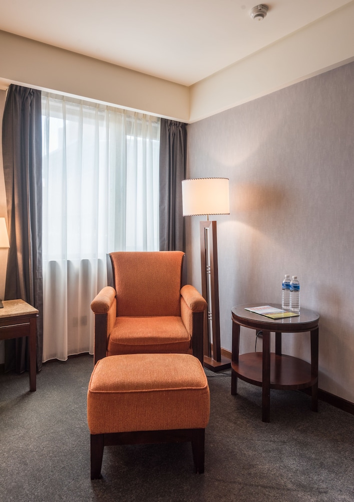 Deluxe Triple Room photo 3