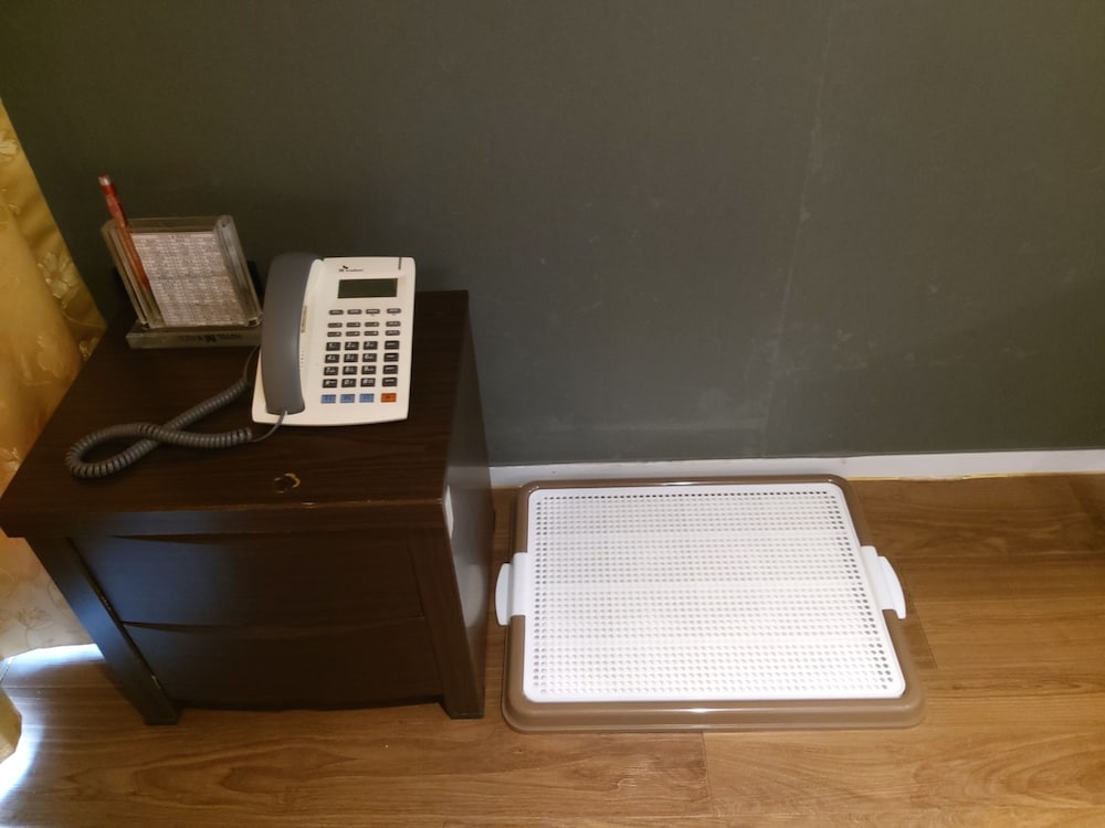 Pet Room Twin bed photo 2