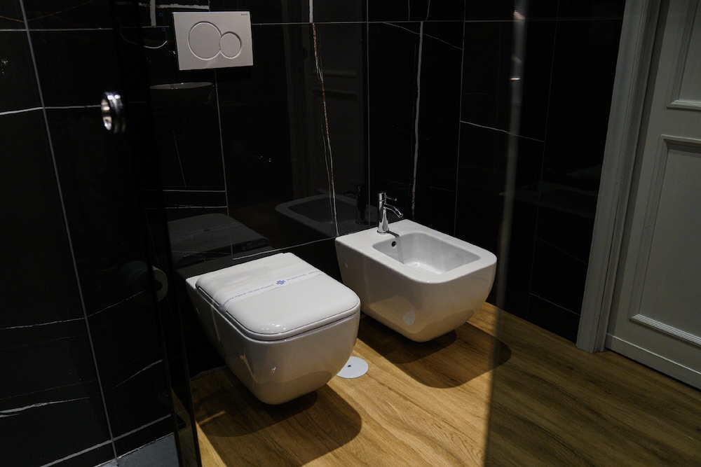 Deluxe Triple Room - Photo 10