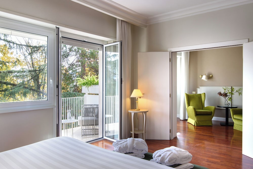 Superior Suite, 2 Bathrooms (Free Spa Access) photo 1