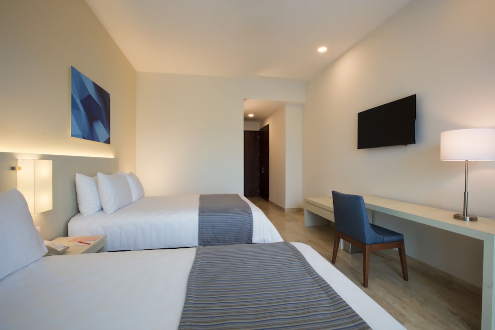 Deluxe Room, Sea View - Photo 3