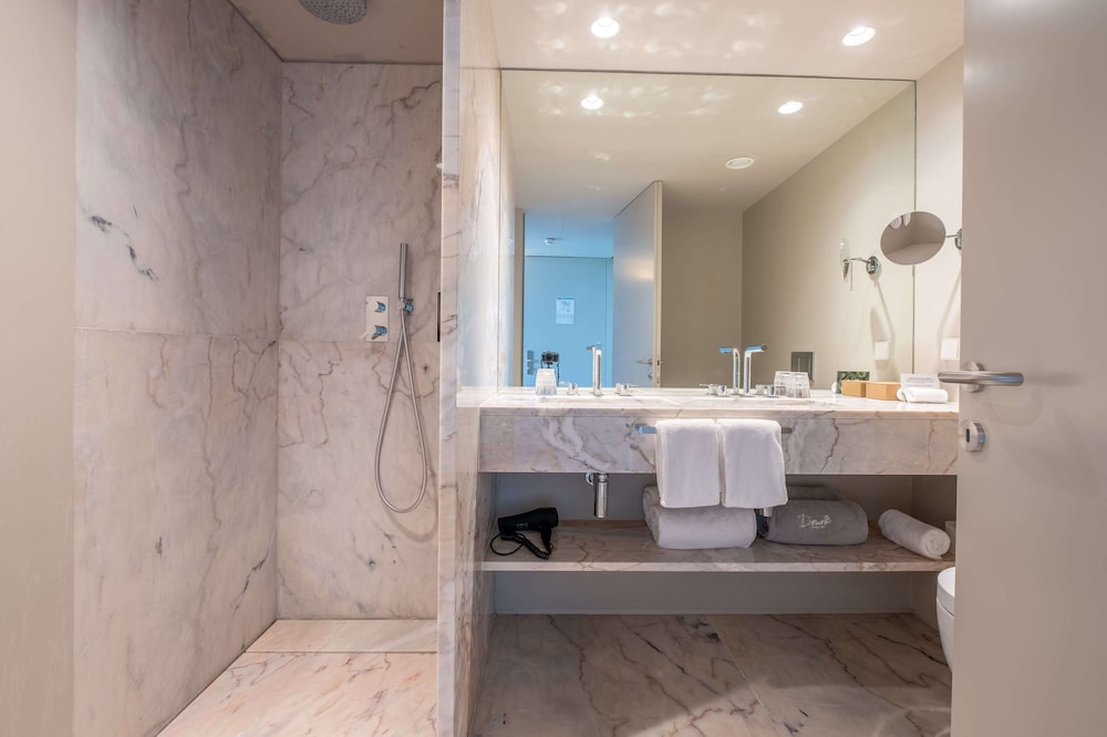 Premium Double Room, Terrace, River View - Photo 11