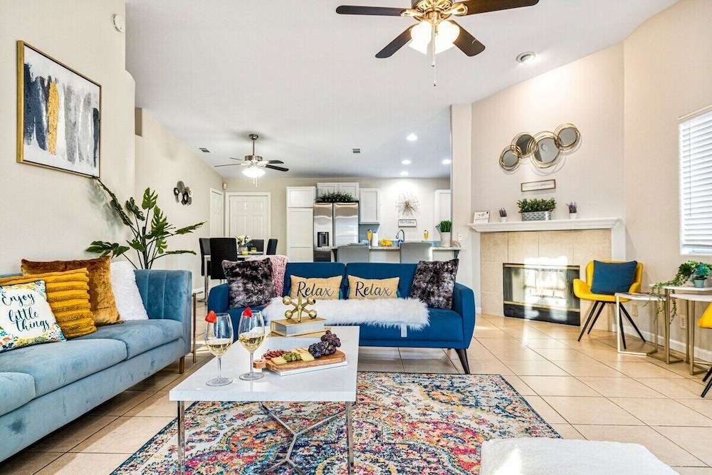 Family House photo 3