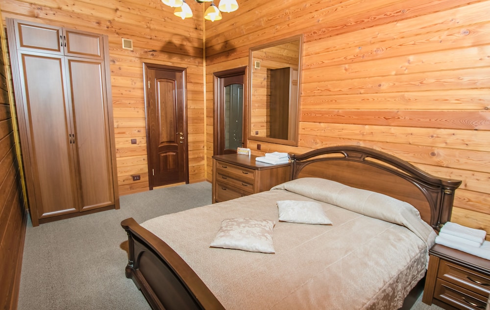 Premium Suite