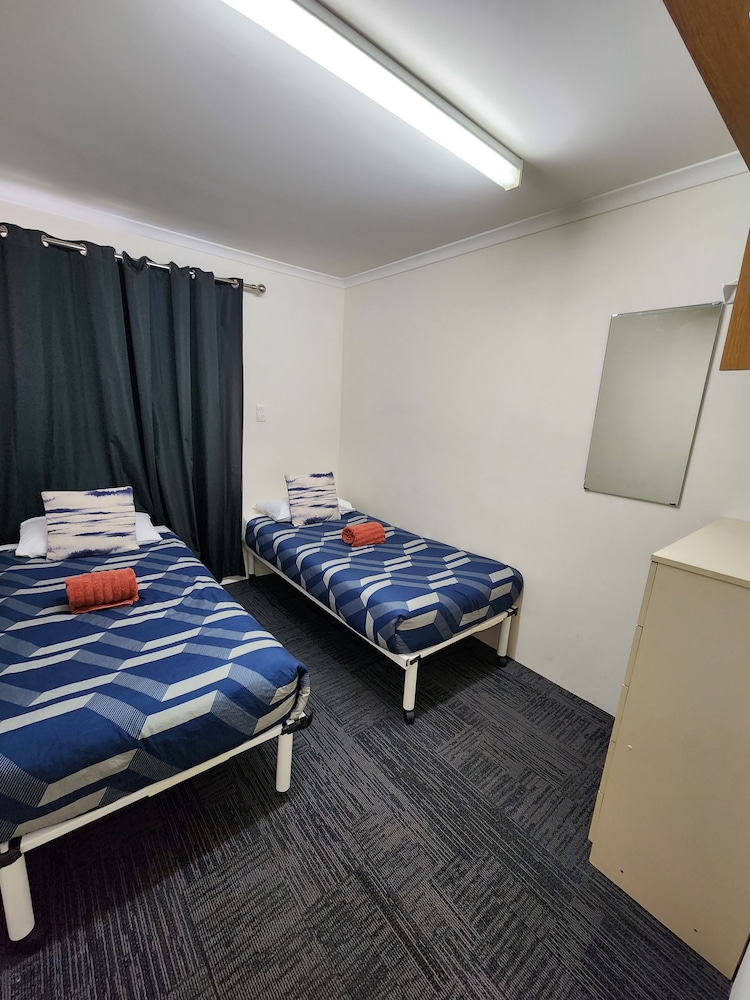 Two Bedroom Apartment Queen and Twin - Photo 20