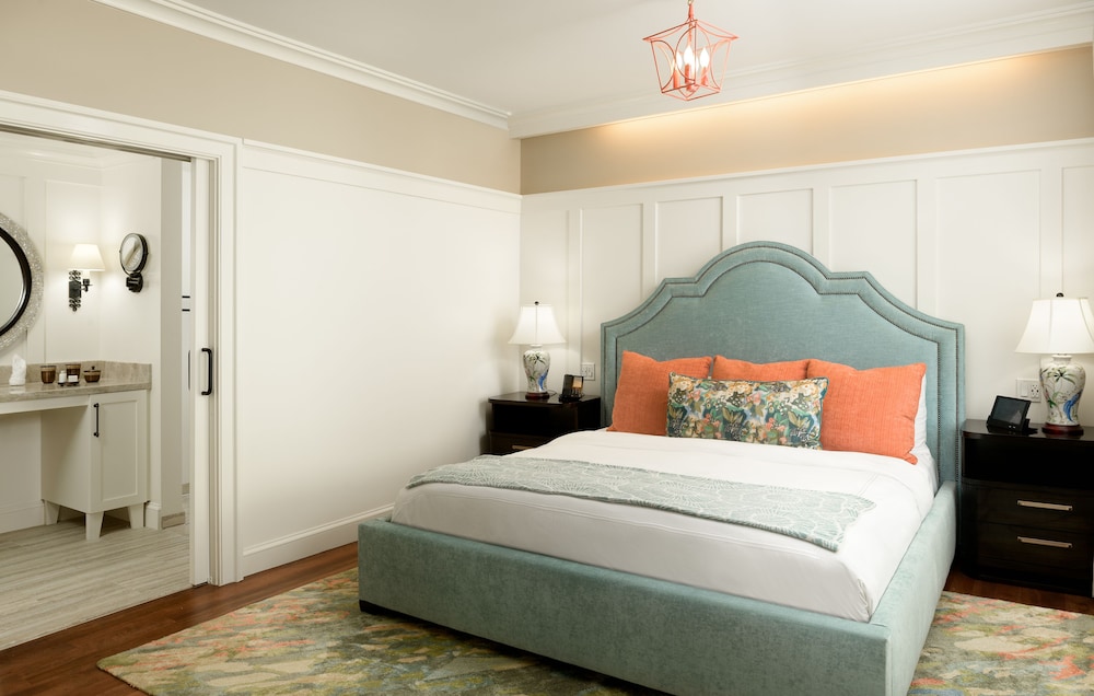 Suite (Helen Atwater ADA)