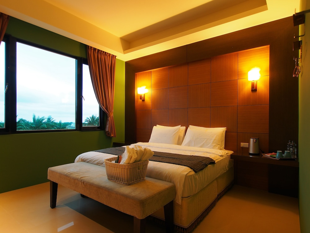 Economy Double Room, 1 Bedroom, Non Smoking, Shared Bathroom