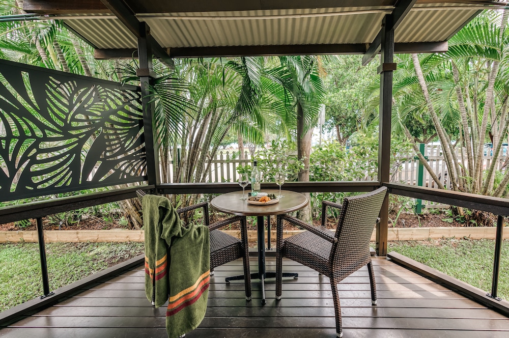 Harbour View Villa thumbnail 5