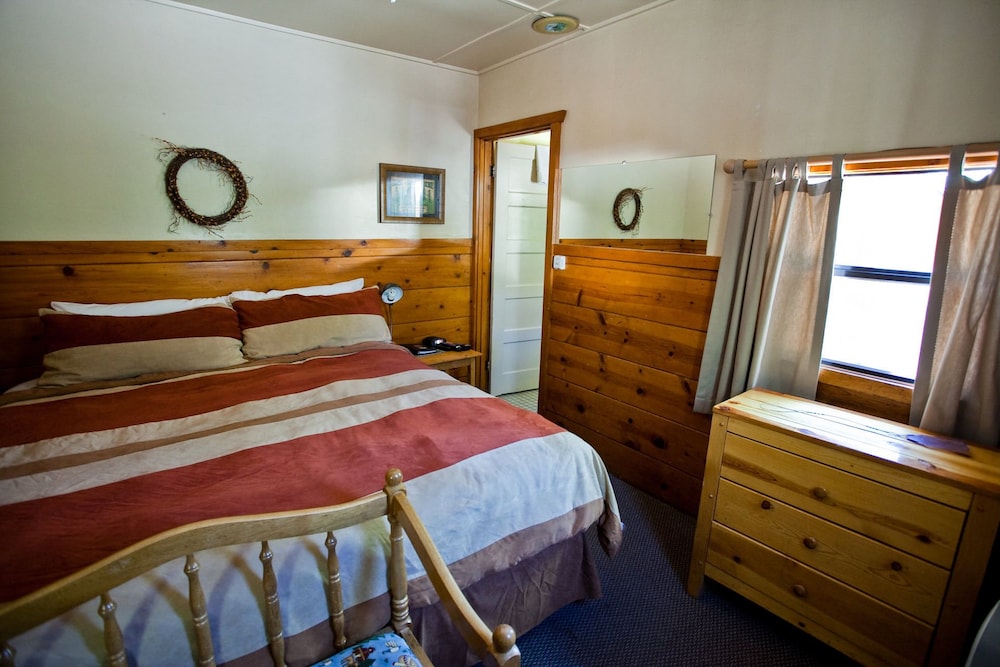 Cabin, 1 Bedroom (Van Nuys)