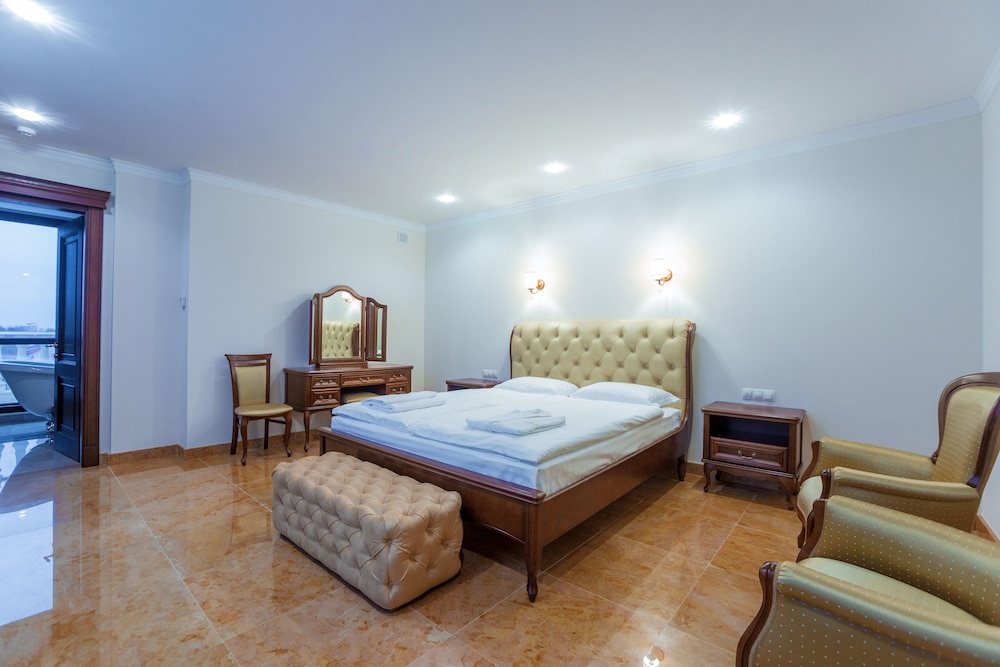 Superior Suite photo 1