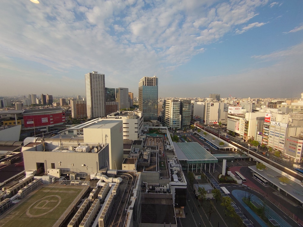 Deluxe Queen - Non Smoking, Airweave(Sky View) - Photo 9