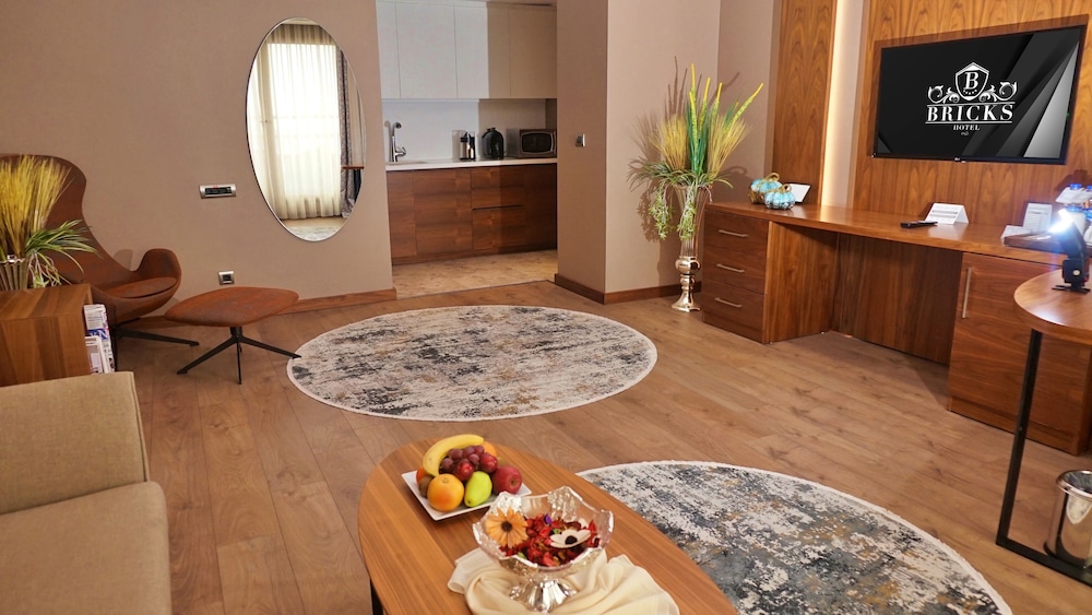 Suite (King) with Free Airport Transfer photo 1