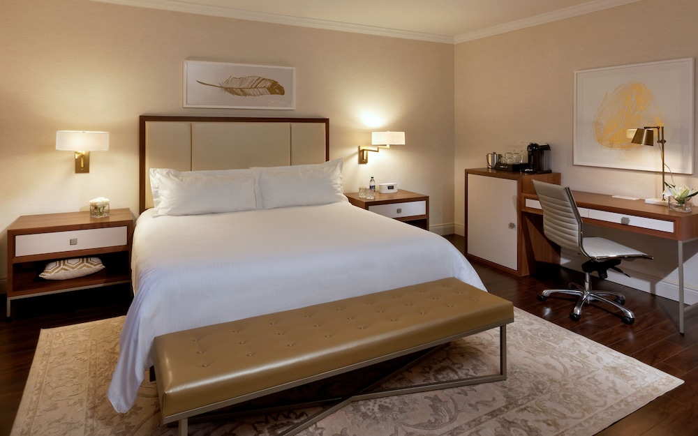 Classic Room, 1 Queen Bed - Photo 4